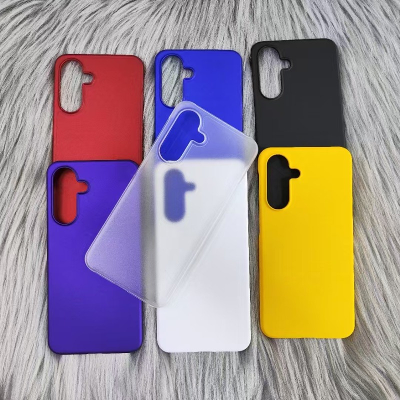 Cienkie, matowe etui z twardeg – Matte Hard Pc Back Case recenzja i cena
